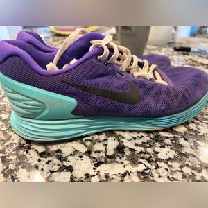 Nike Women's Lunarglide 6 Shoes